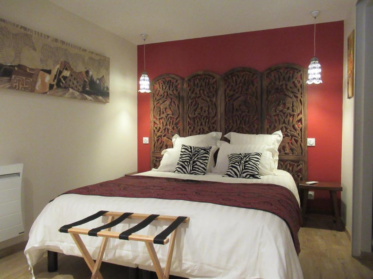 Bed and Breakfast La Cheneviere Saint-Remy-de-Chargnat Екстер'єр фото